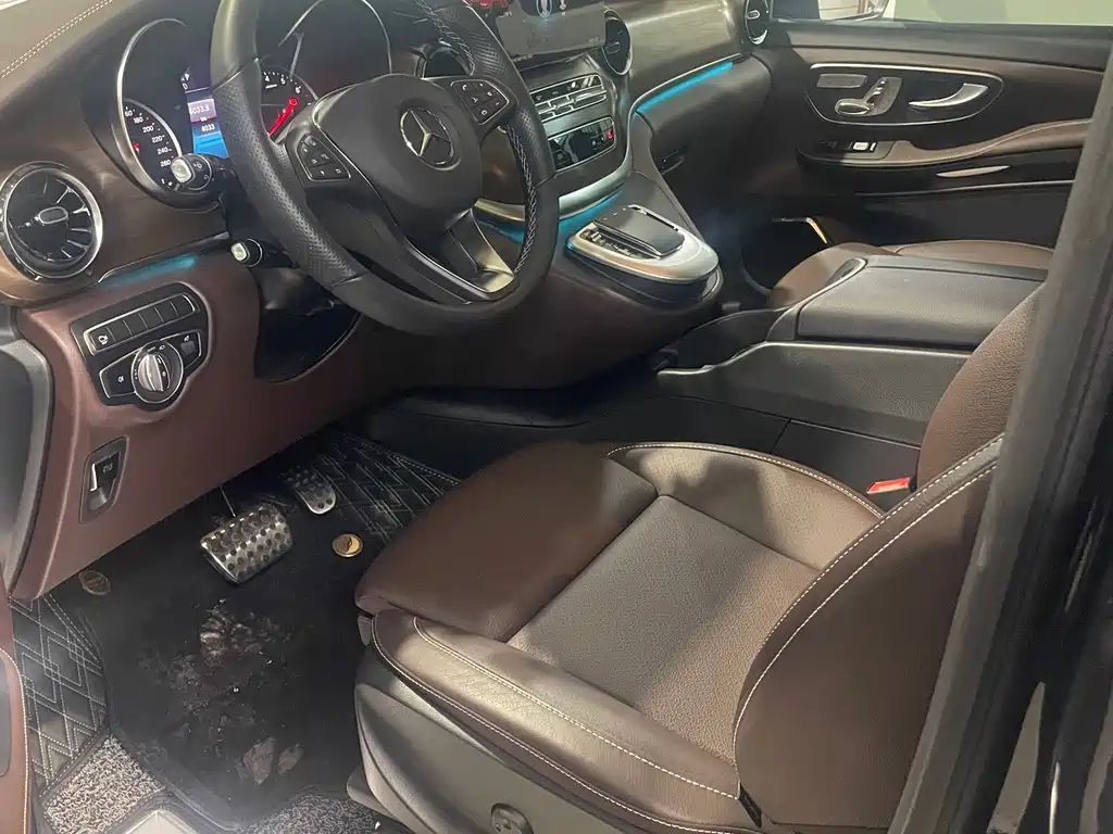 Mercedes-Benz V-Class — миниатюра 2
