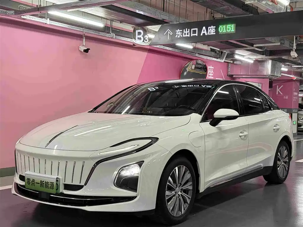 Hongqi Hongqi E-QM5