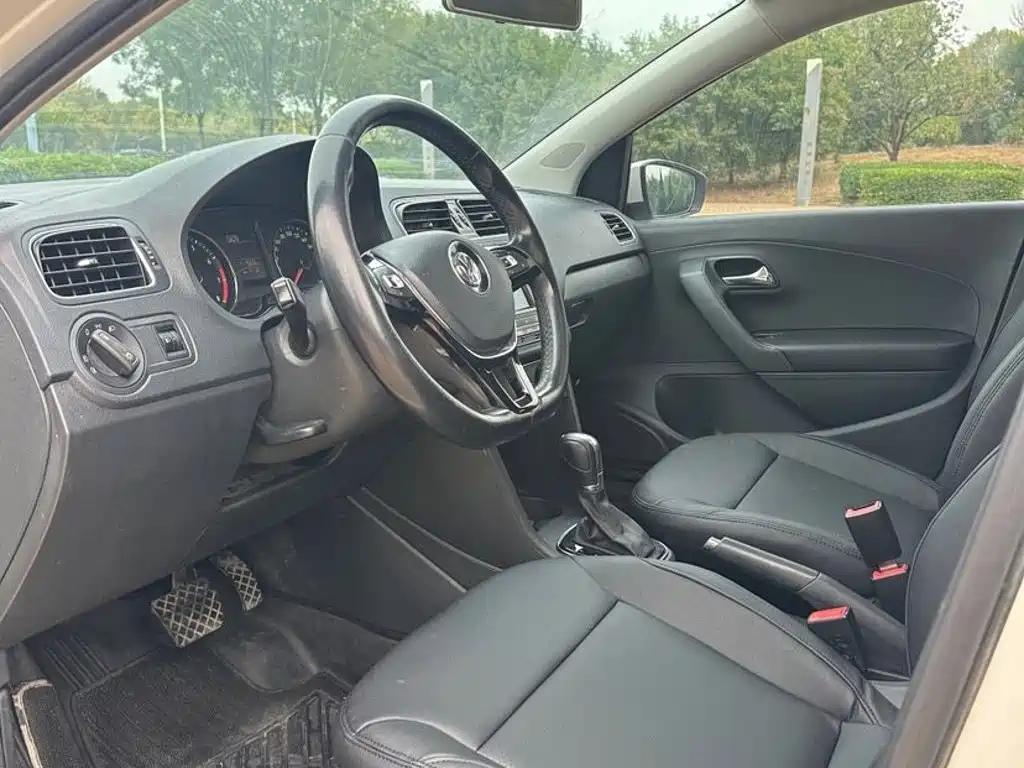 Volkswagen Polo — миниатюра 8