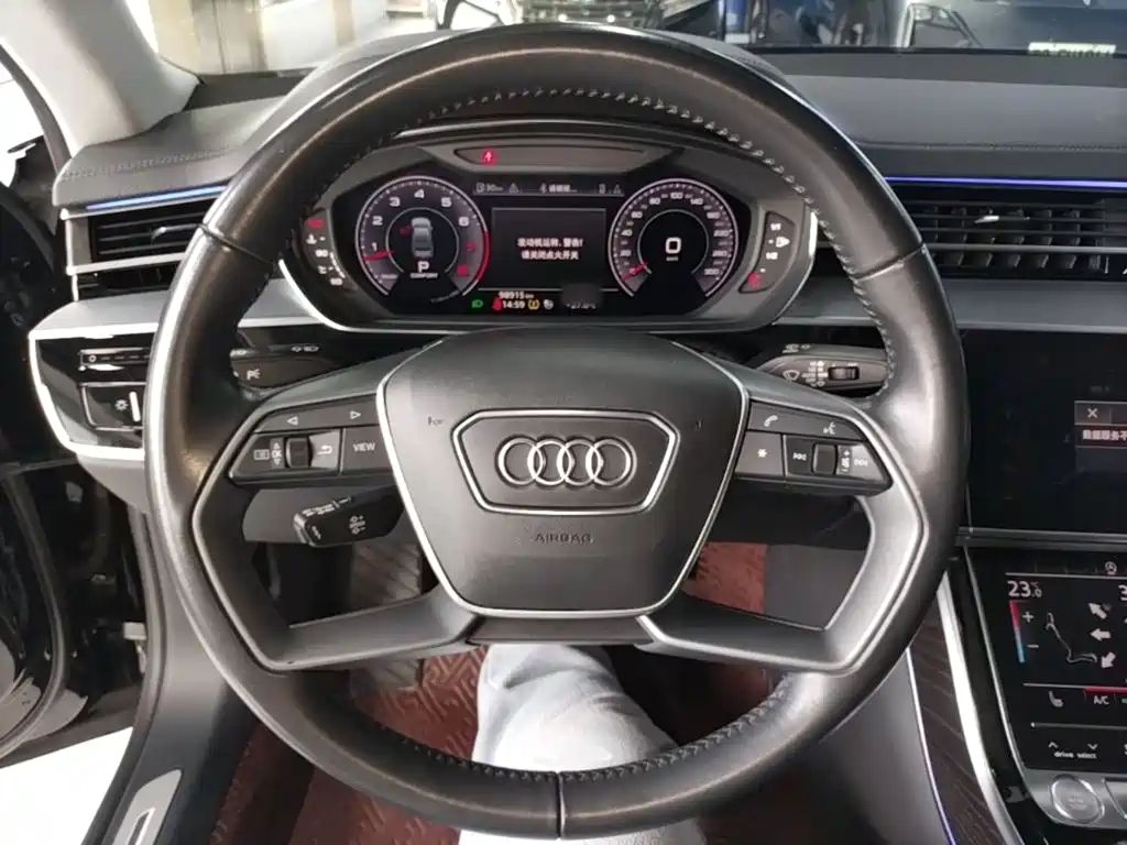 Audi A8 — миниатюра 11