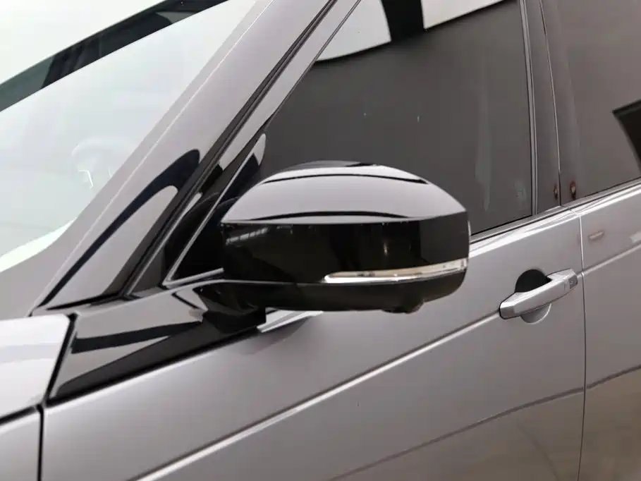 Land Rover Discovery — миниатюра 32