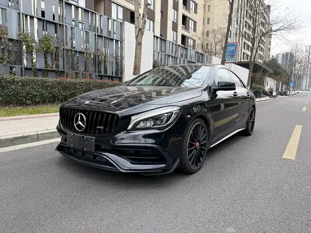 MERCEDES-BENZ CLA AMG