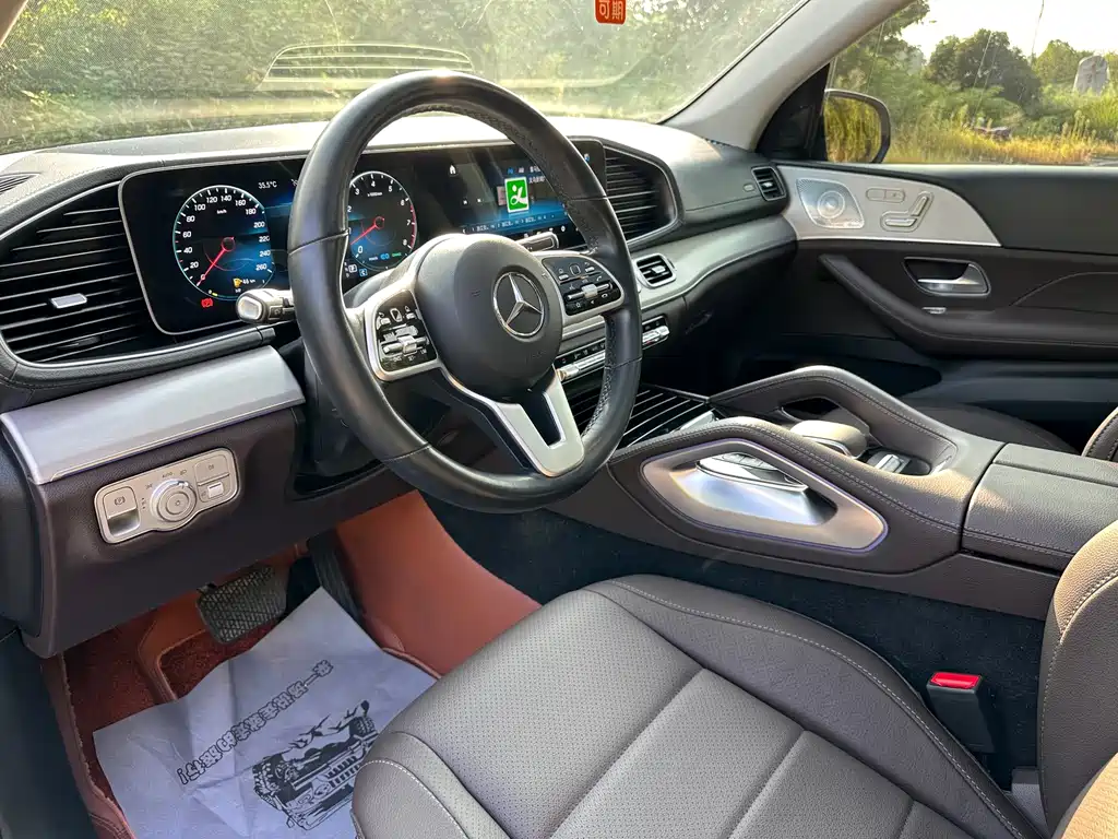 Mercedes-Benz GLE (Import) — миниатюра 6