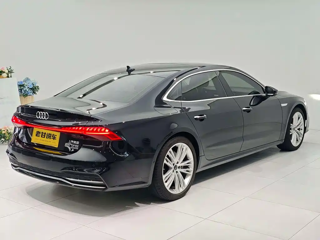 Audi A7L — миниатюра 6