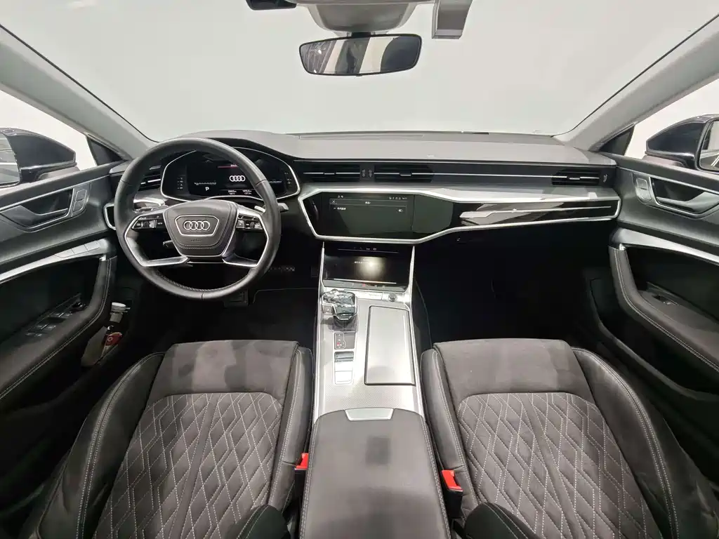 Audi A7L — миниатюра 9