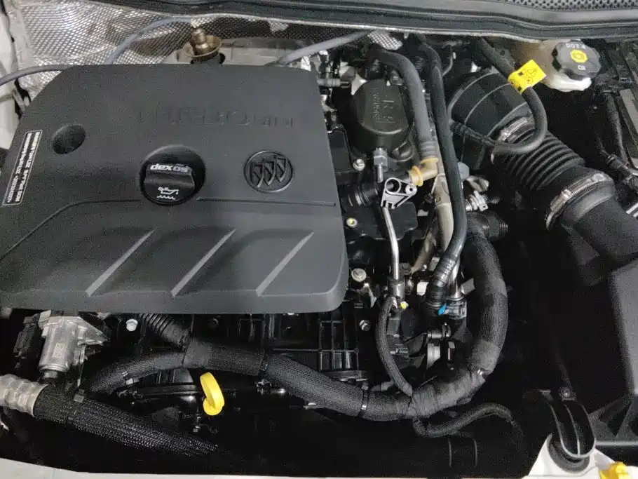 Buick Verano — миниатюра 10