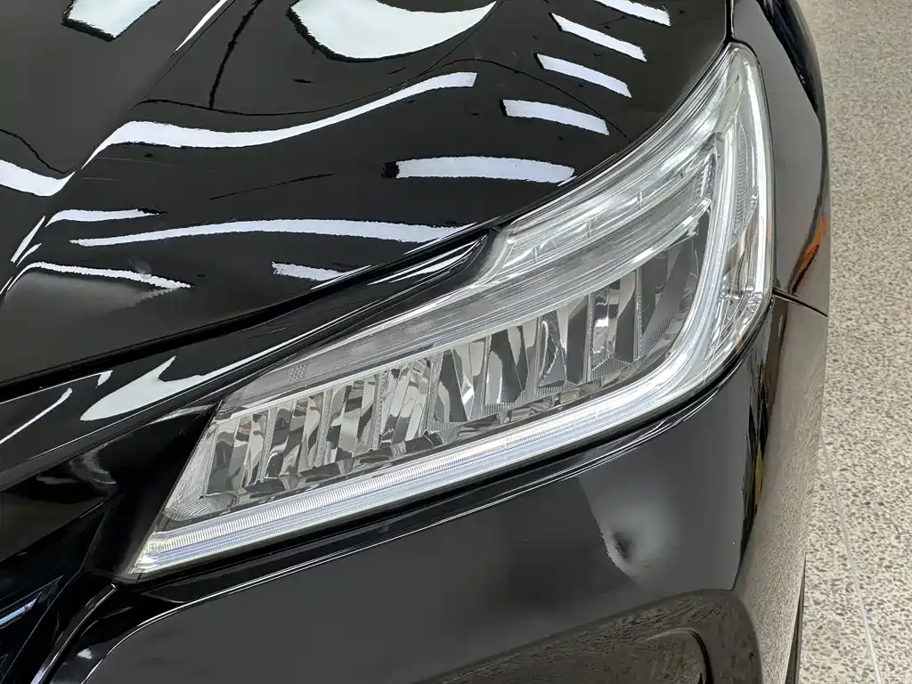 Honda Accord — миниатюра 8