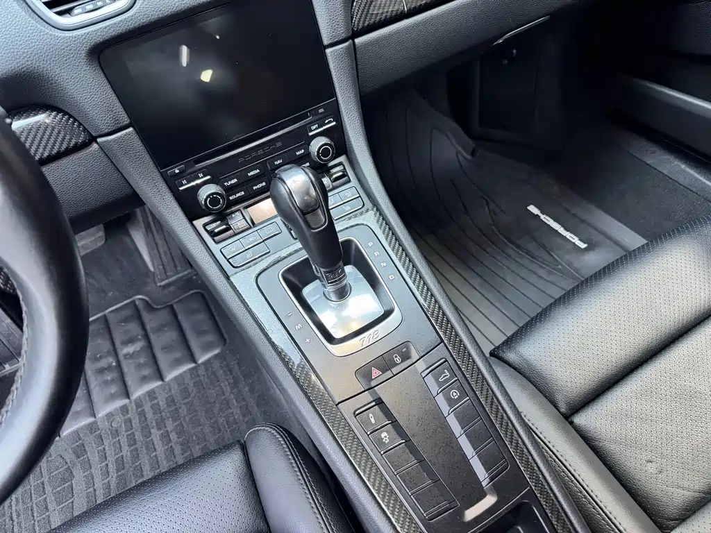 Porsche 718 2018 Cayman 2.0T