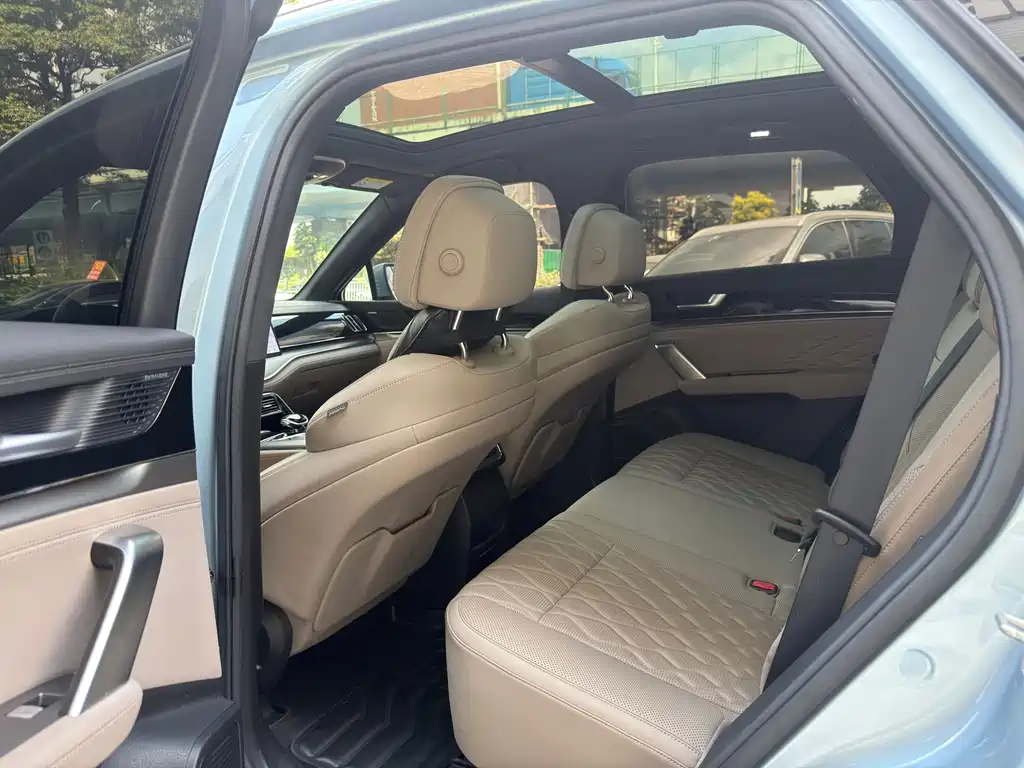 BYD Tang New Energy — миниатюра 5