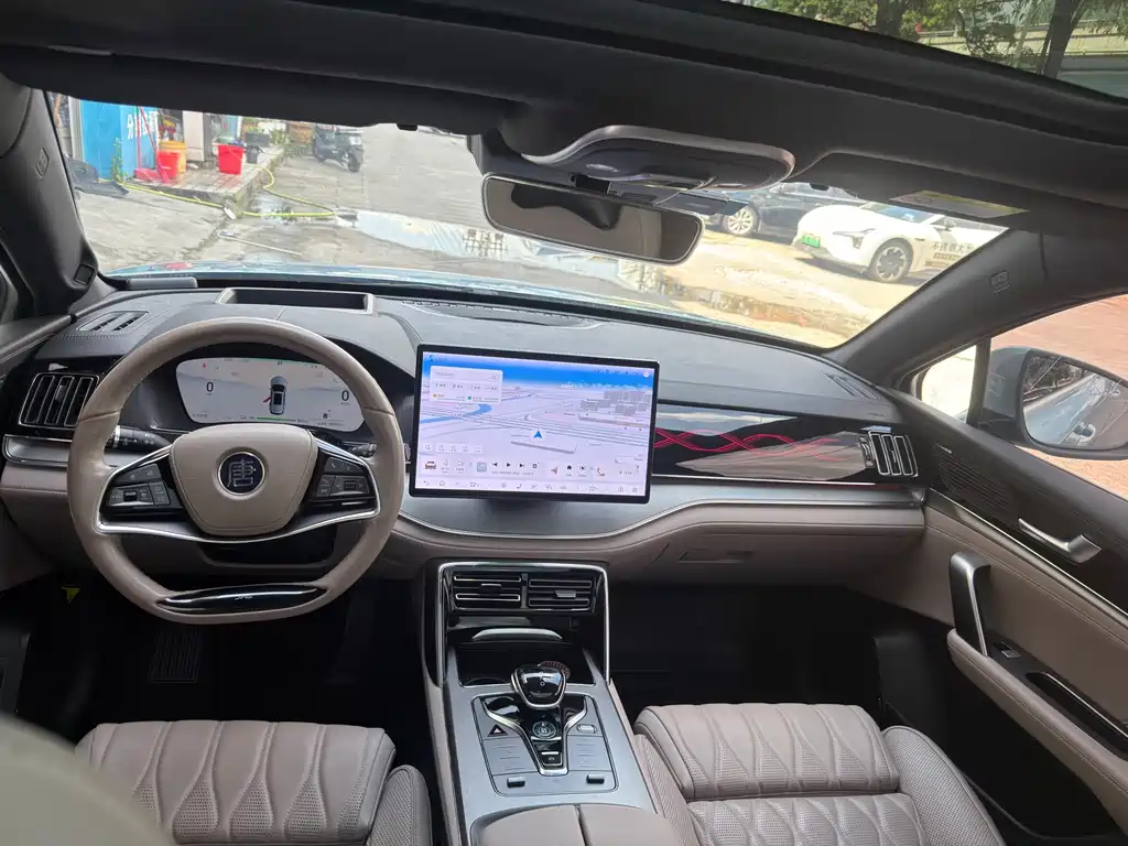 BYD Tang New Energy — миниатюра 8