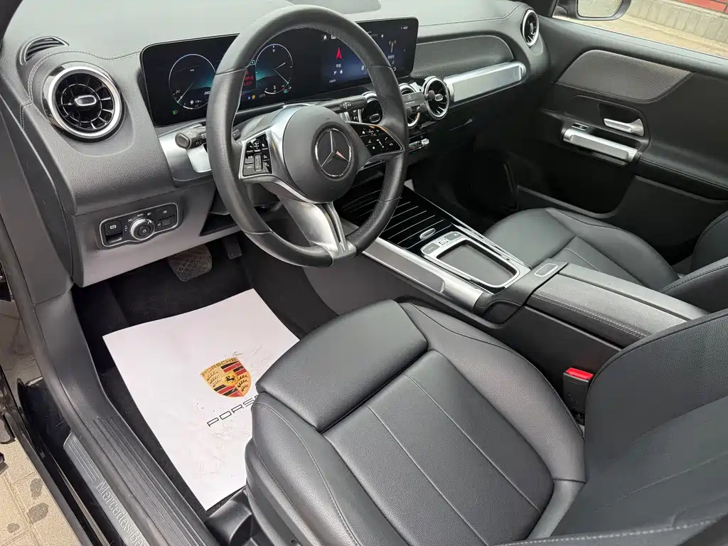Mercedes-Benz GLB — миниатюра 9