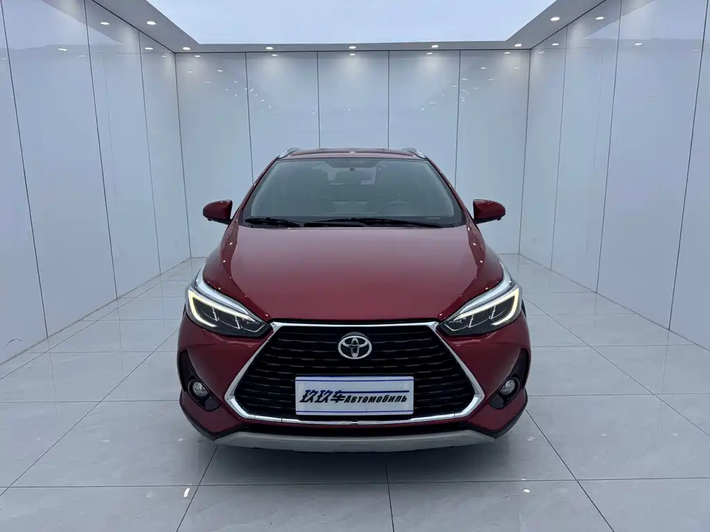 Toyota Yaris L — миниатюра 2