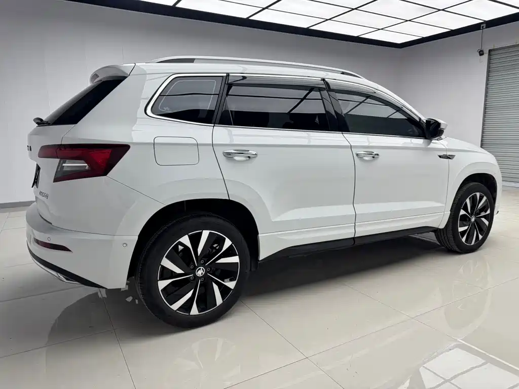 Skoda Karoq 2023 TSI280