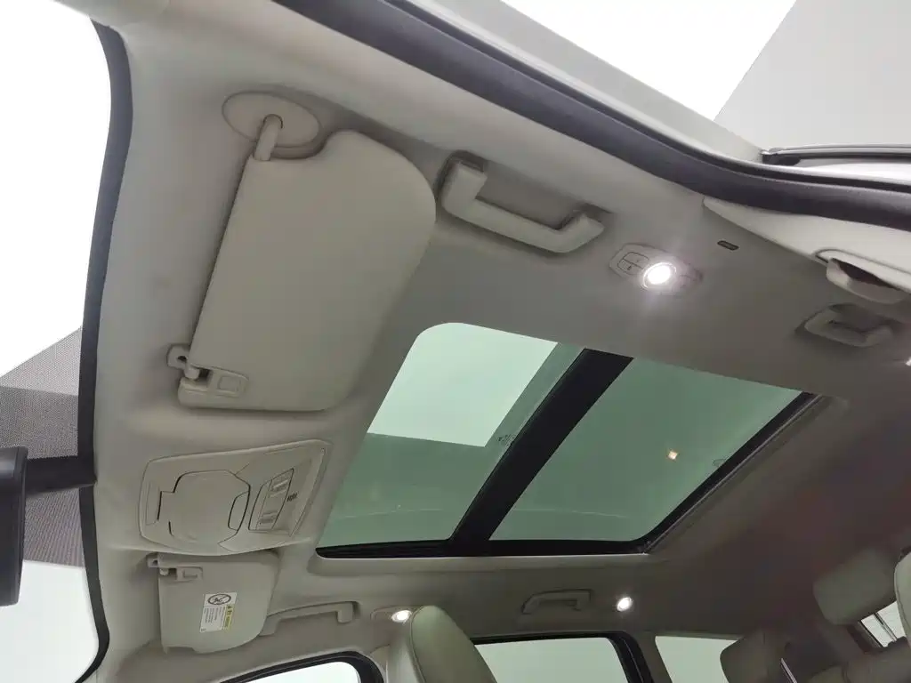 Ford Kuga — миниатюра 14
