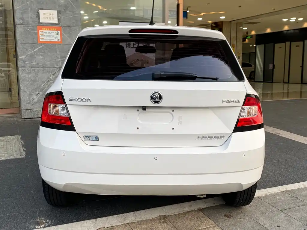 Skoda Fabia — миниатюра 14