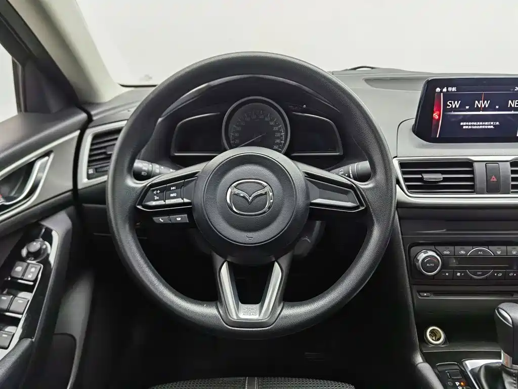 Mazda 3 Axela — миниатюра 11