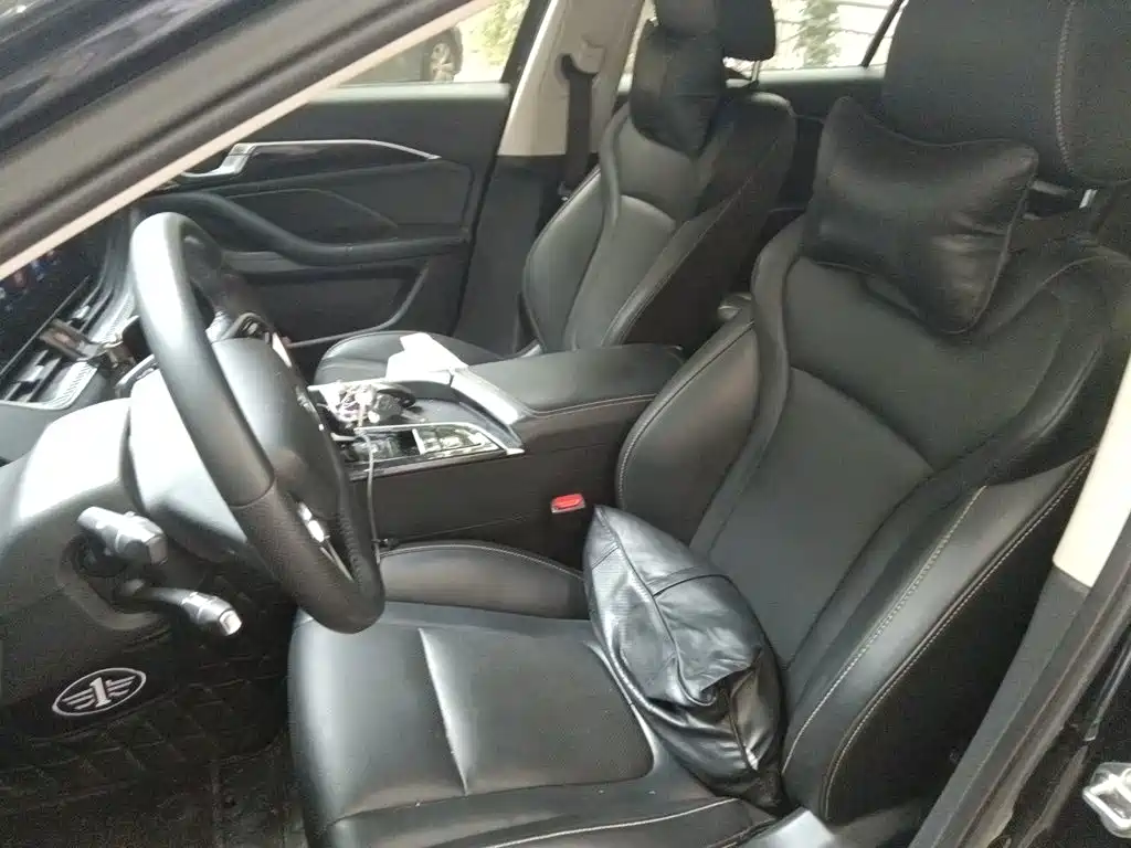 Bestune B70 2021 1.5T AT