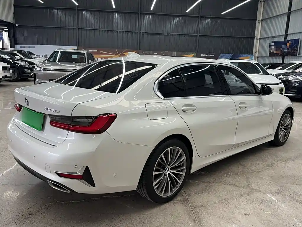 BMW 3 Series — миниатюра 14