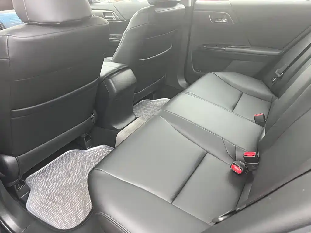 Honda Accord — миниатюра 4