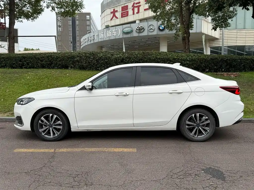 Ford Escort 2021 1.5L AT