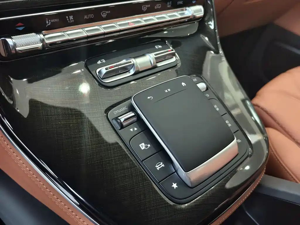 MERCEDES-BENZ V CLASS