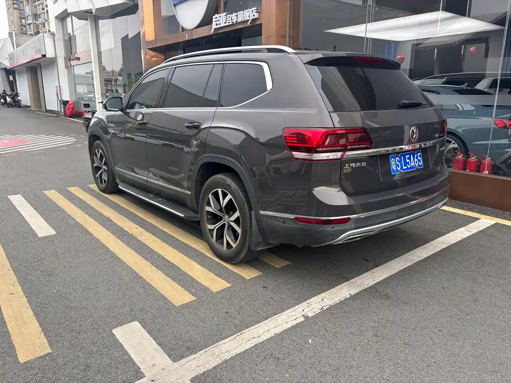 Volkswagen Teramont — миниатюра 8