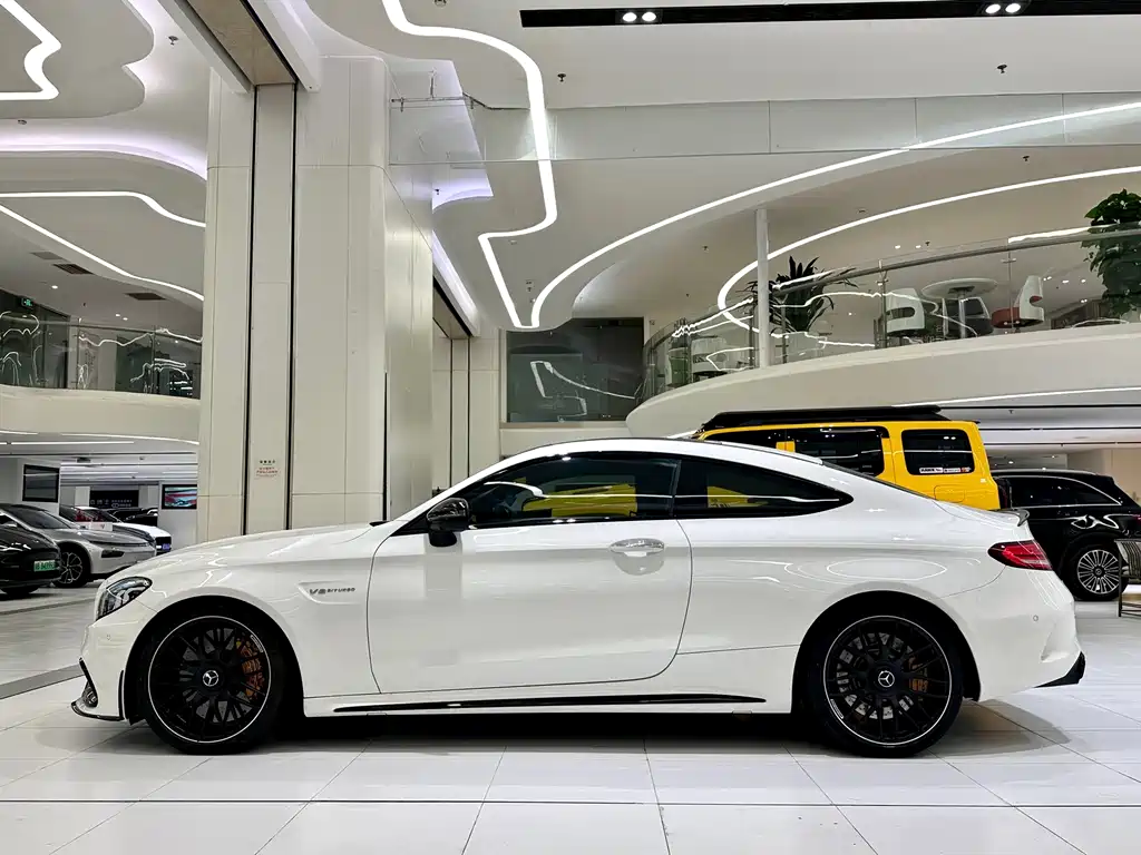 Mercedes-Benz C-Class AMG — миниатюра 3