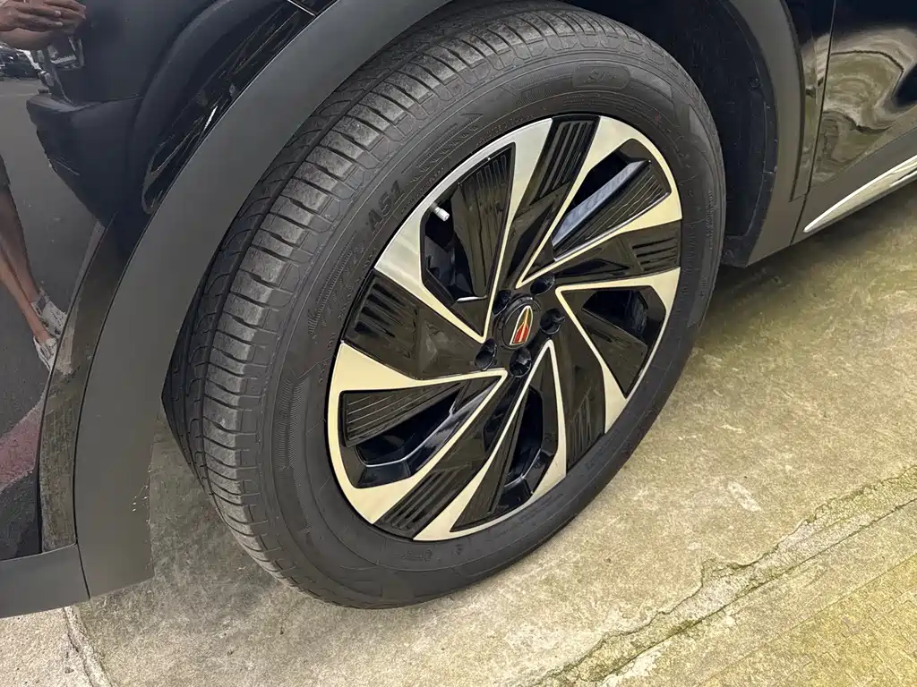 Hongqi HS7 PHEV 2024 2.0T PHEV 7 мест