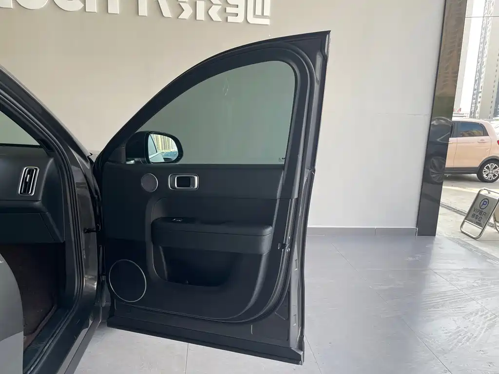 Li Auto Li L6 — миниатюра 29
