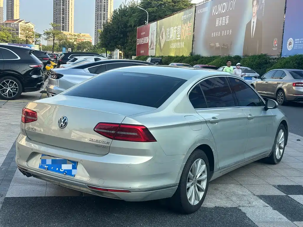 Volkswagen Magotan — миниатюра 6