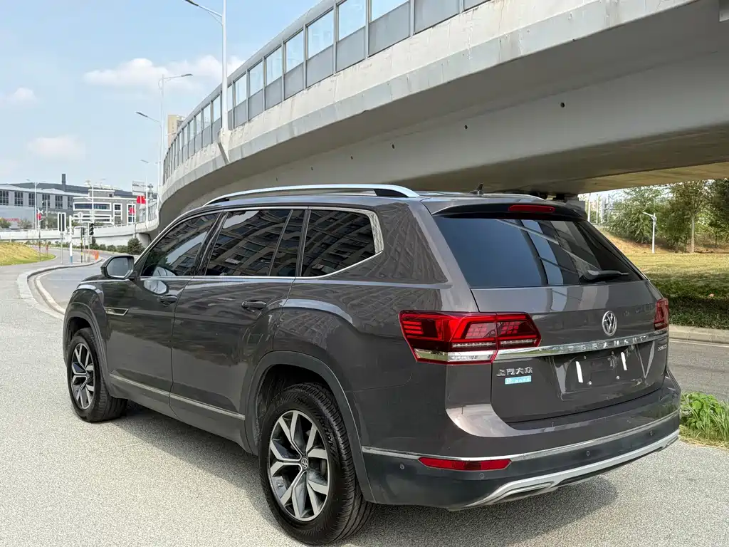 Volkswagen Teramont — миниатюра 5