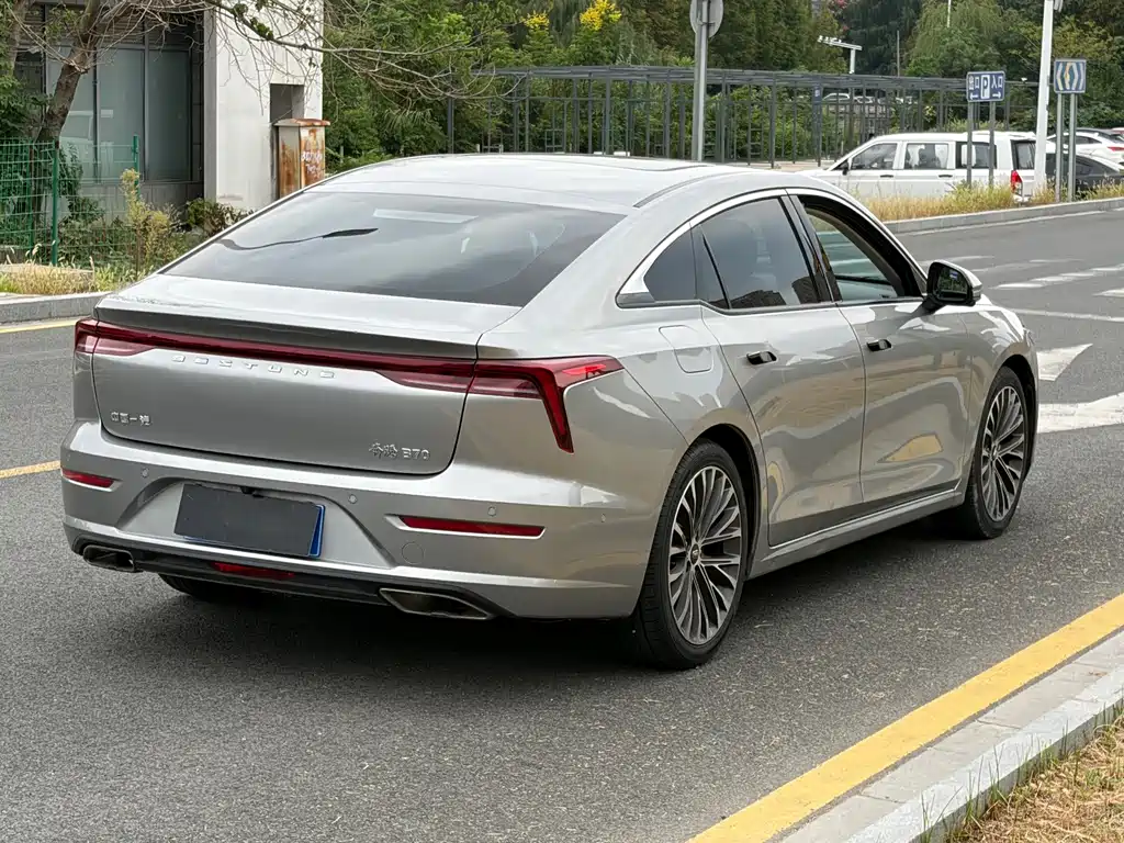 Bestune B70 — миниатюра 6