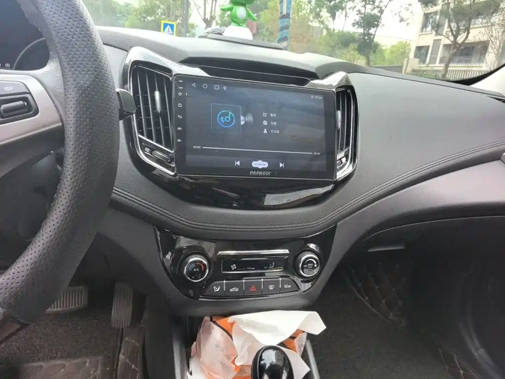 Changan Eado — миниатюра 9