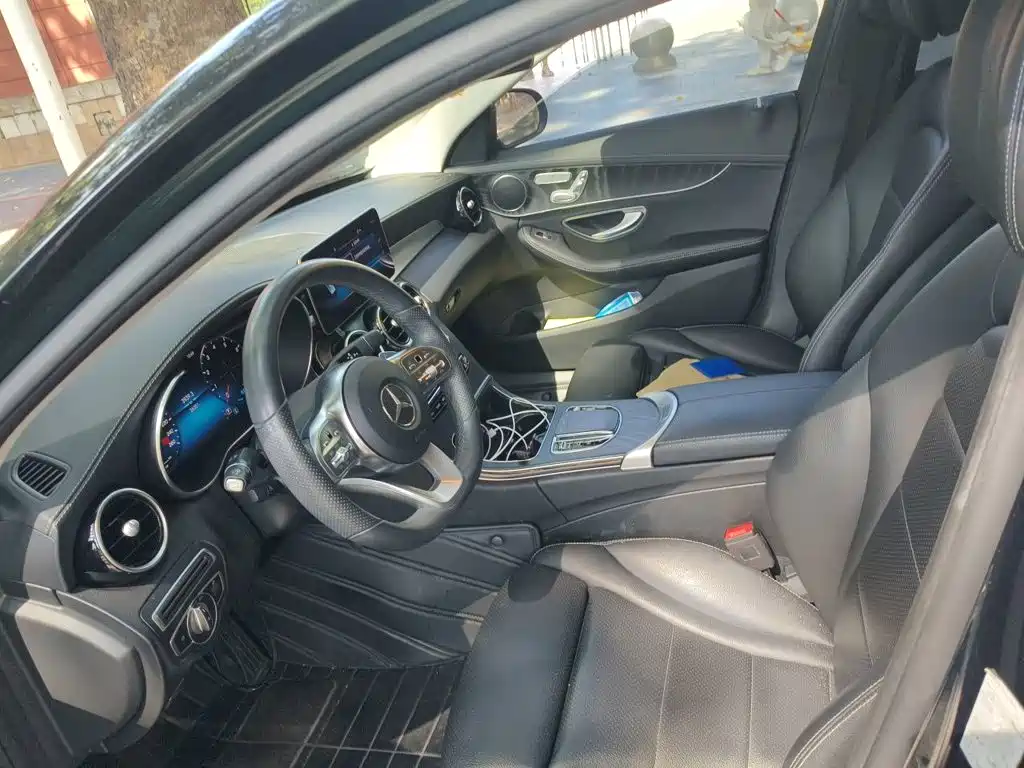 Mercedes-Benz C-Class — миниатюра 16