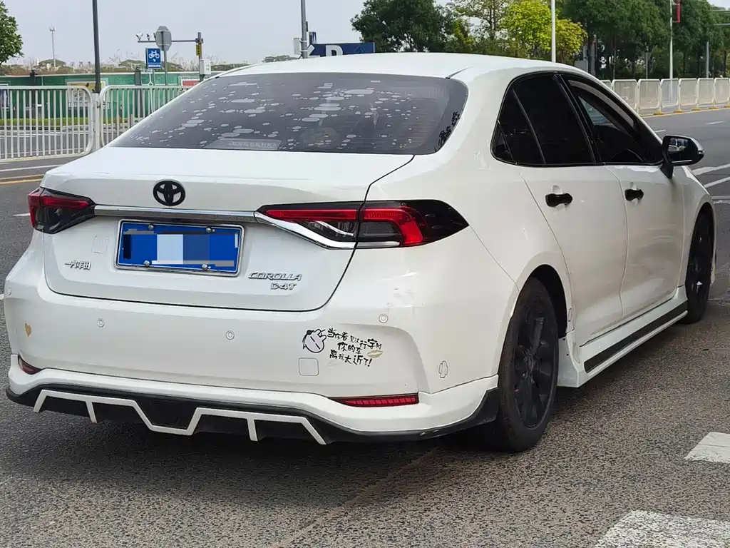 Toyota Corolla — миниатюра 4