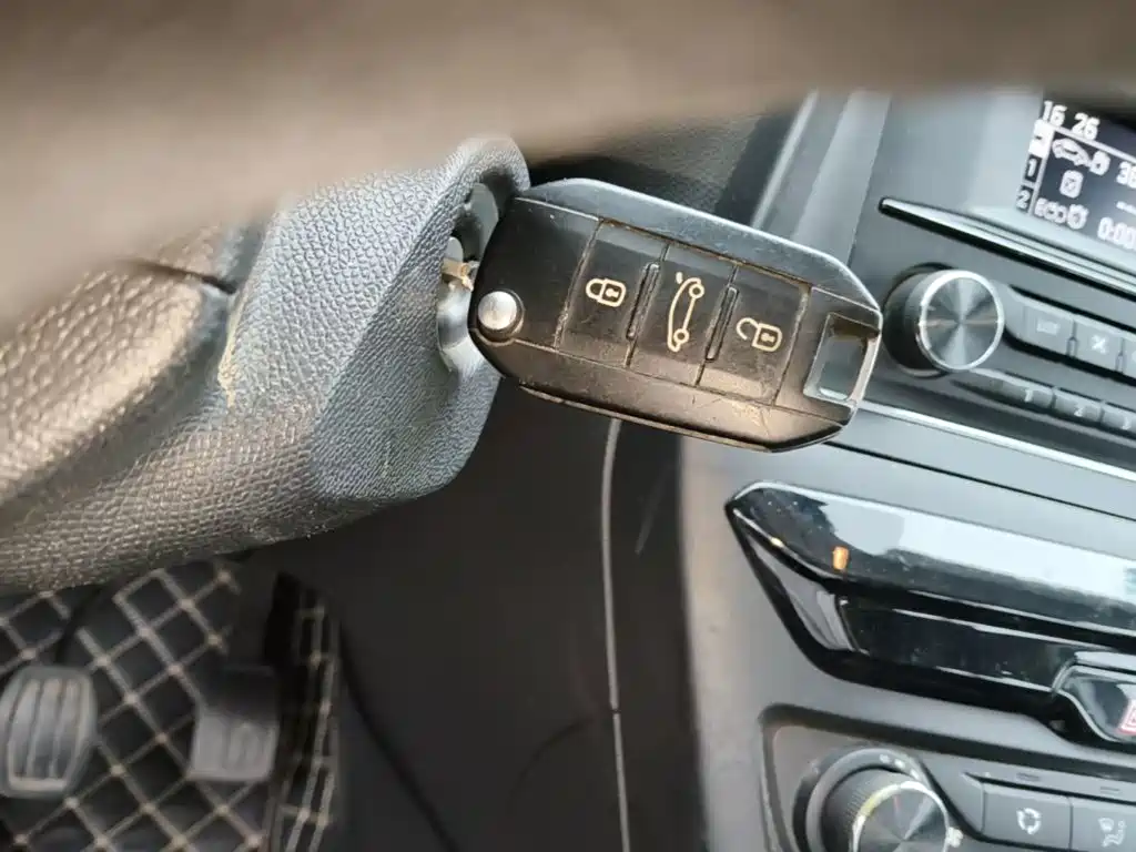 Peugeot 308 — миниатюра 9