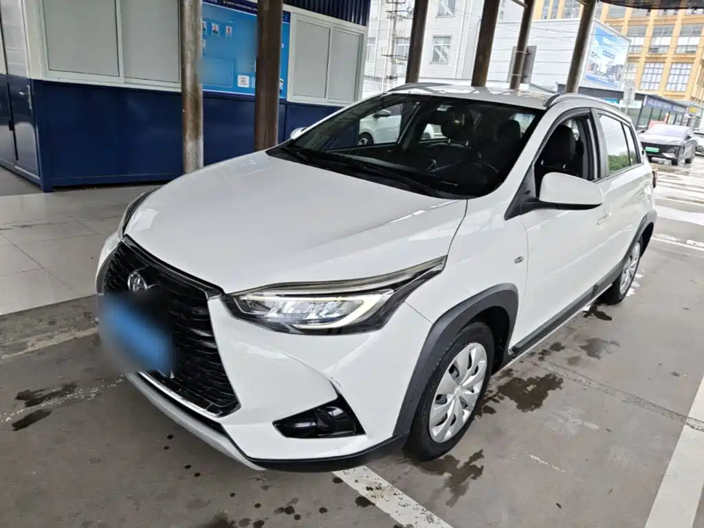 Toyota Yaris L