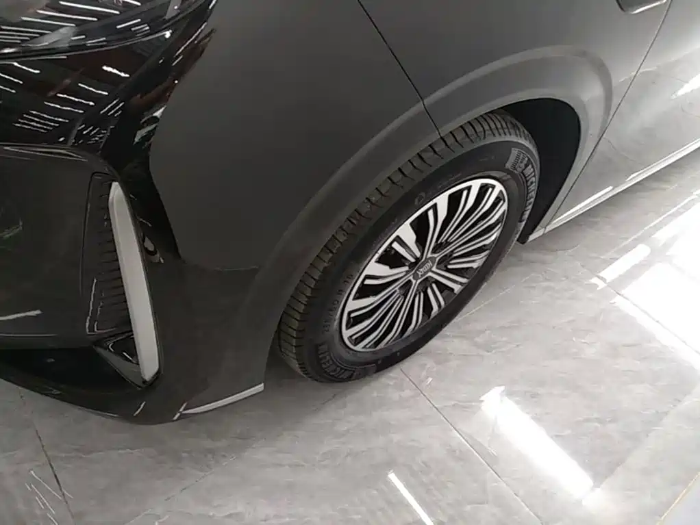 BYD Xia — миниатюра 23