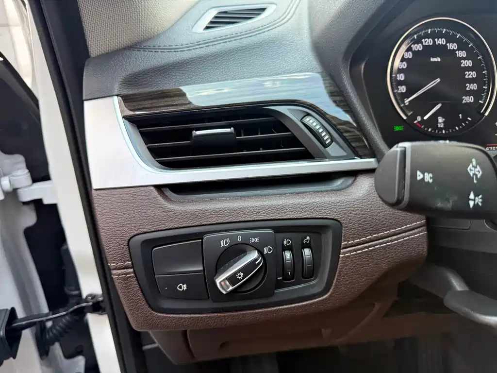 BMW X1 — миниатюра 21
