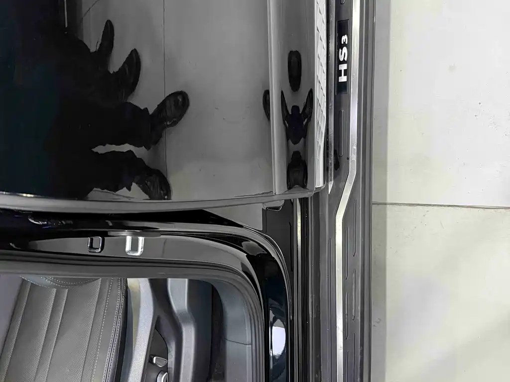 Hongqi Hongqi HS3 PHEV — миниатюра 6