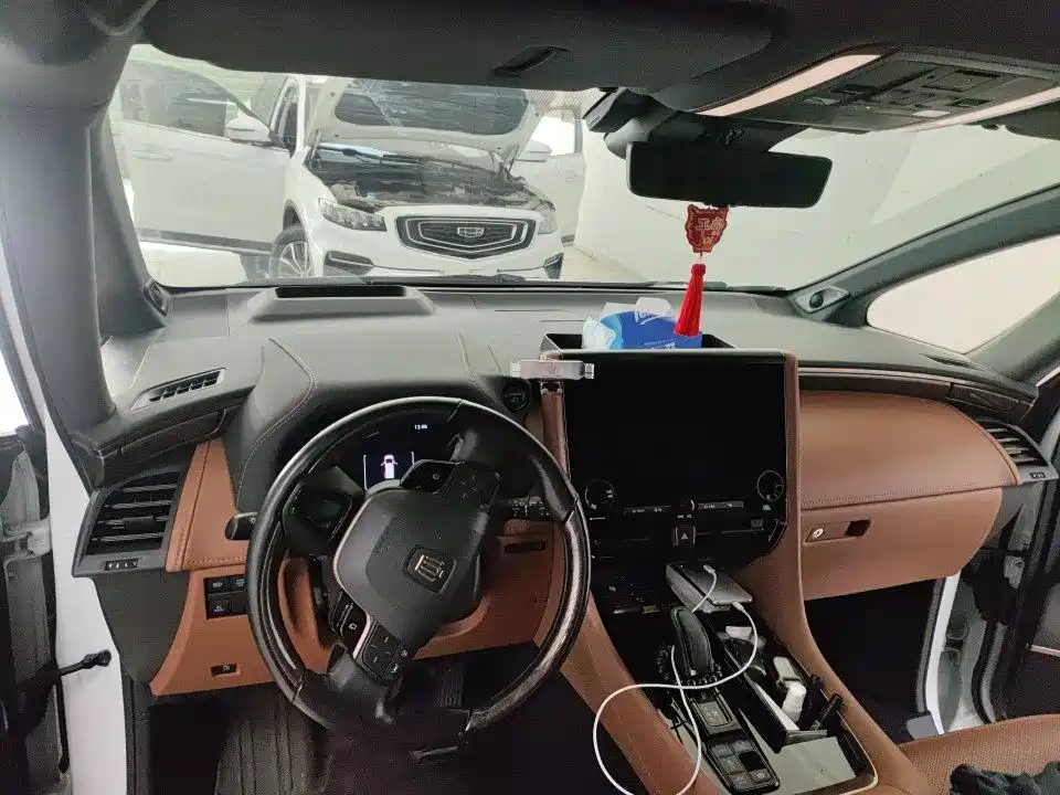 Toyota Vellfire — миниатюра 7
