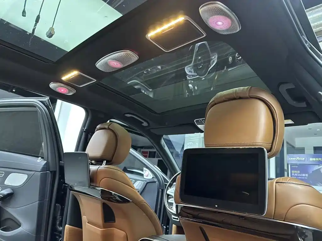 Mercedes-Benz S-Class — миниатюра 9