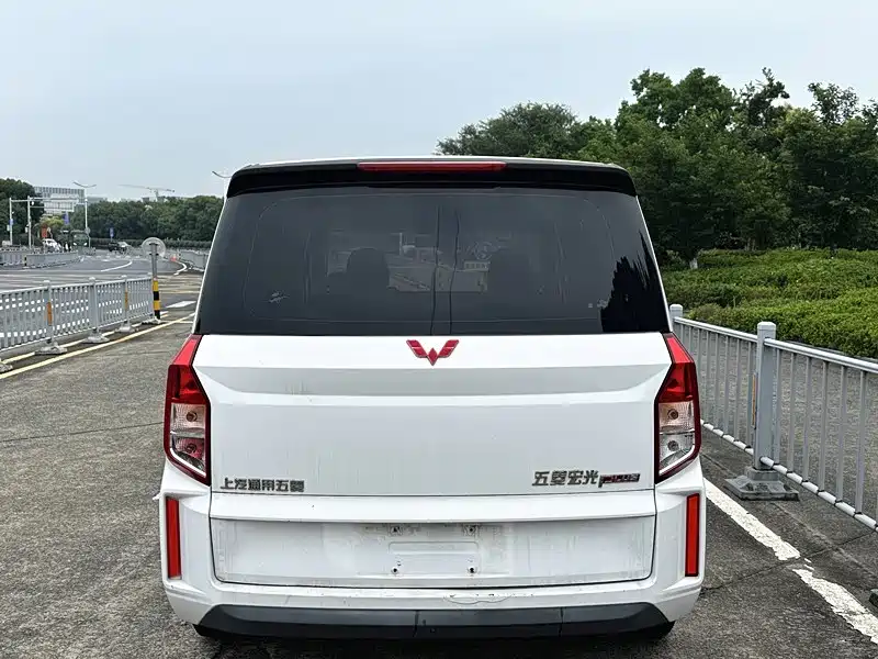Wuling Hongguang PLUS — миниатюра 5
