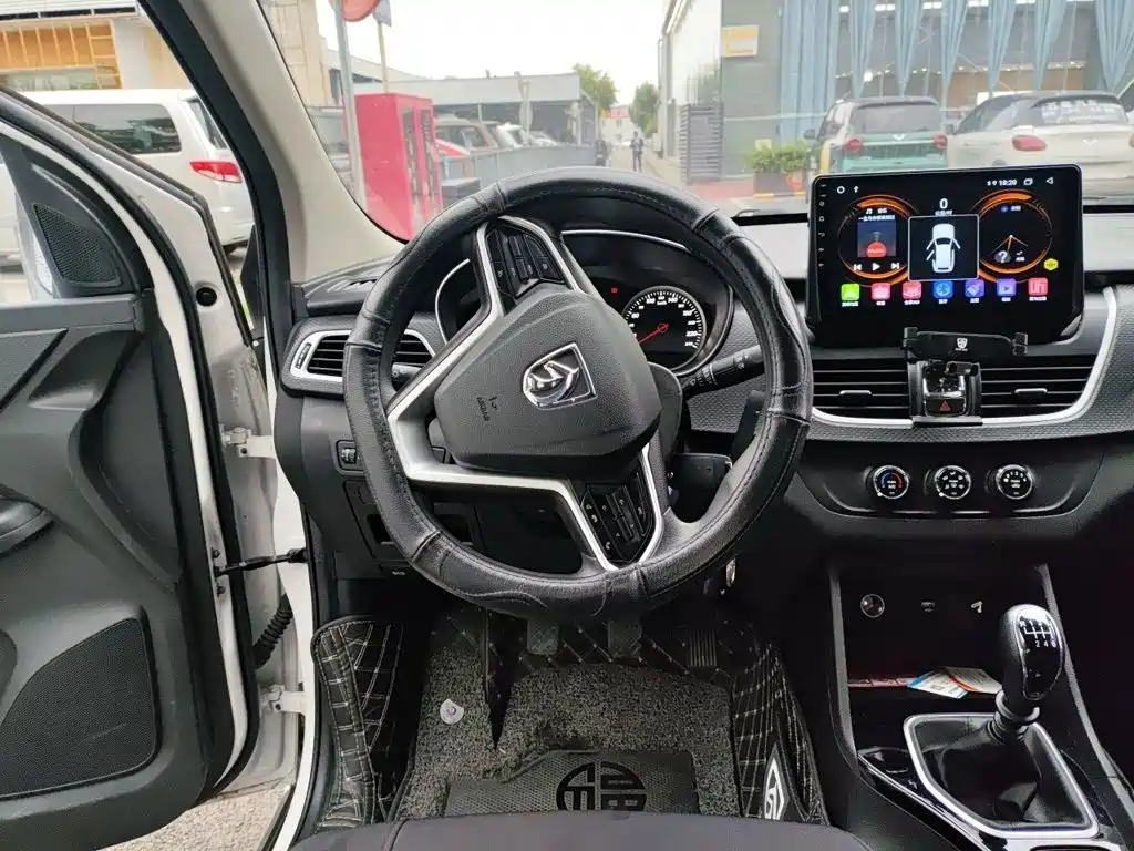 Baojun 730 2021 1.5T MT Fashion 7 мест