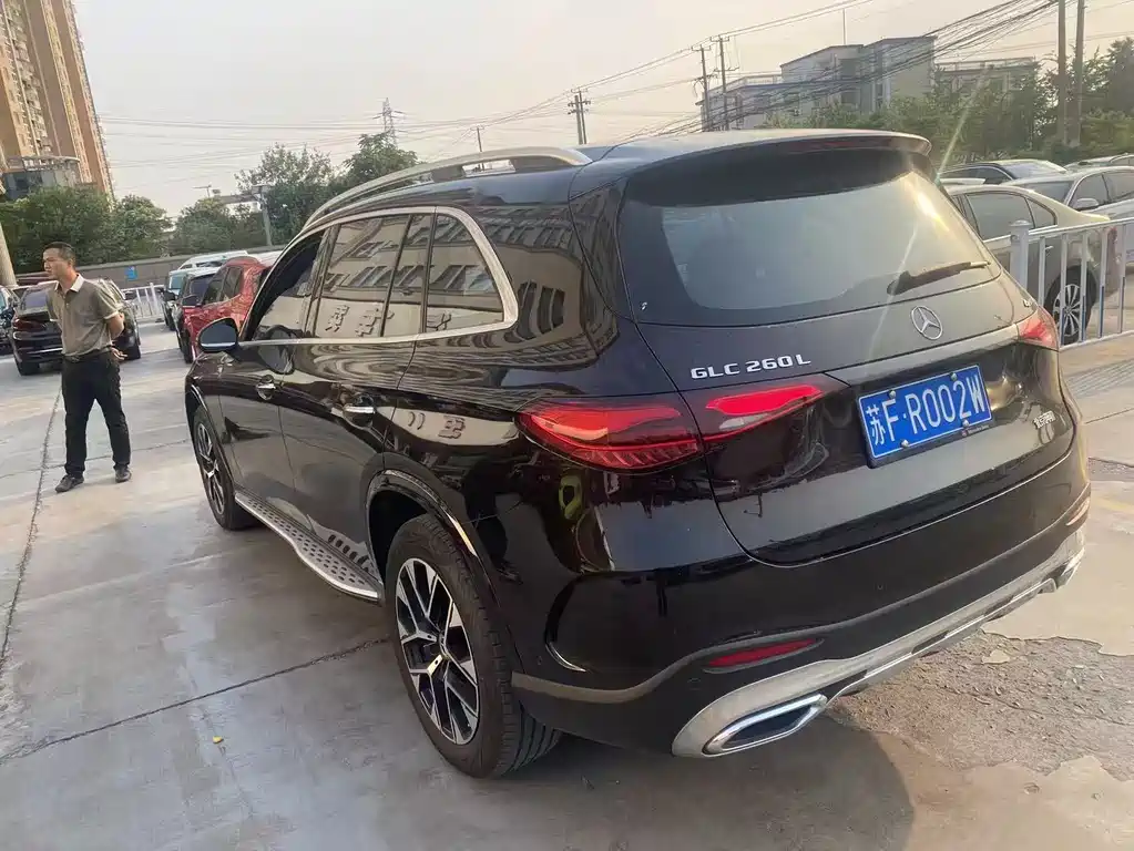 Mercedes-Benz GLC 2023 GLC 260 L 4MATIC Luxury 5 мест