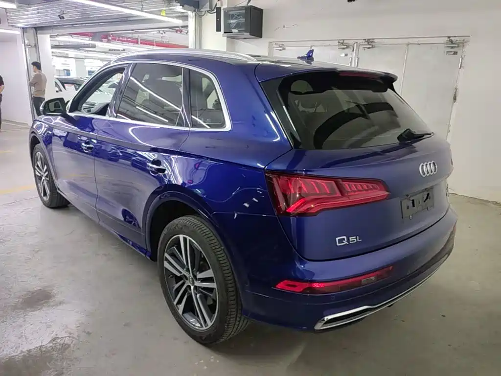 Audi Q5L — миниатюра 5