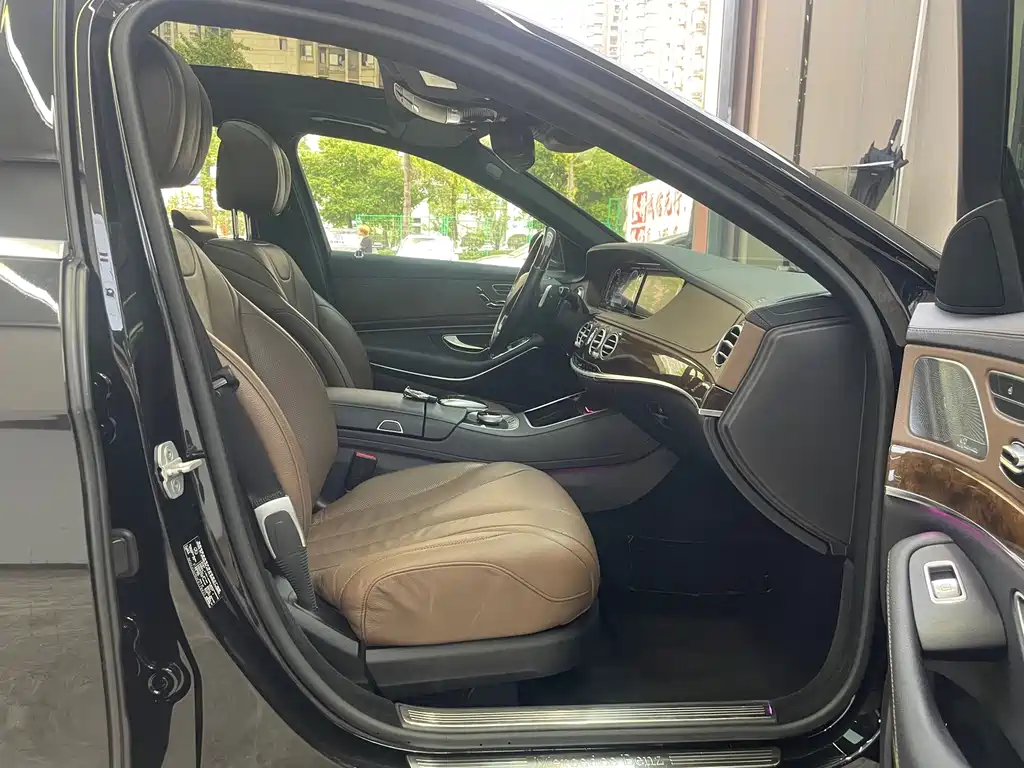 Mercedes-Benz S-Class — миниатюра 13