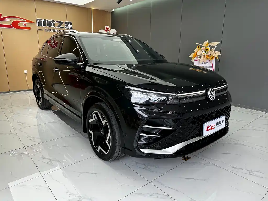 Volkswagen Tiguan L — миниатюра 3