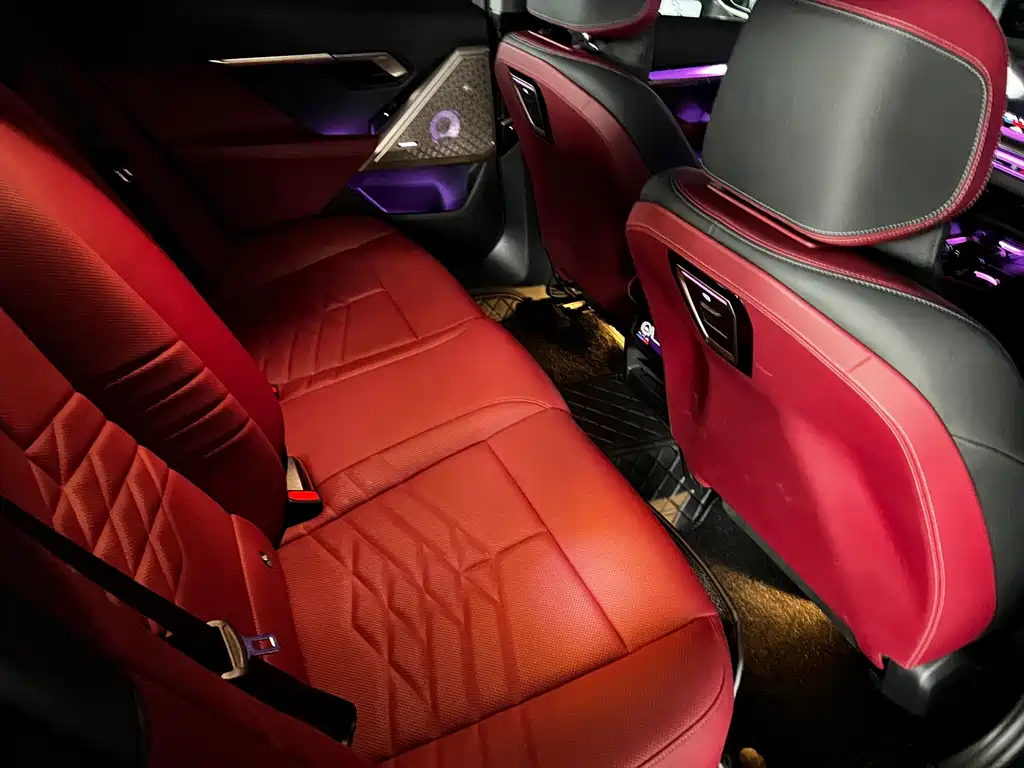 BMW 5 Series — миниатюра 18