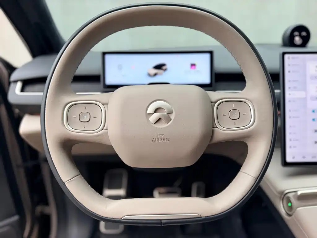 NIO ES8 — миниатюра 26